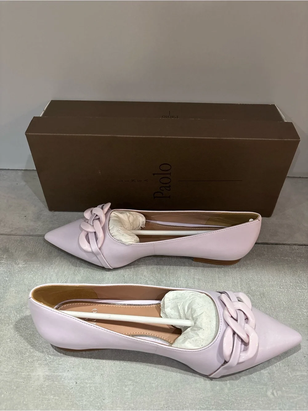 NIB Linea Paolo Nora Lavender Leather Pointed Toe Chain Flats Size 8.5